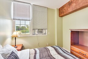 Cozy Couples Getaway < 2 Mi to Lake Michigan!