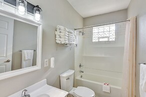 2 Mi to Warren Dunes - Bright Sawyer Apartment!