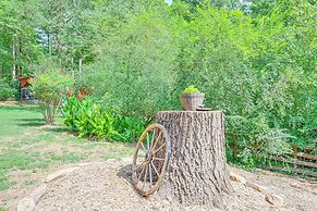 Cabin w/ Fire Pit - 7 Mi to Downtown Carrollton!