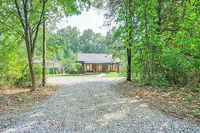 Cabin w/ Fire Pit - 7 Mi to Downtown Carrollton!
