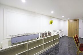 Hotel Decent Suites - Delhi Airport