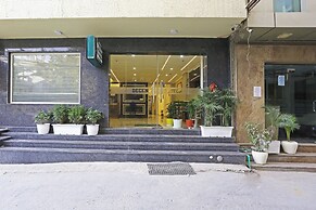 Hotel Decent Suites - Delhi Airport