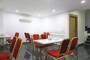 Hotel Decent Suites - Delhi Airport