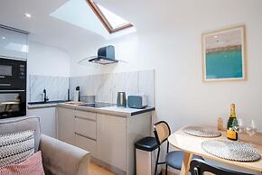 Flat 2 - 1 Bedroom Apartment - Tenby