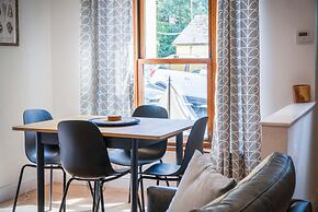 The Cottage - 2 Bedroom Cottage - Tenby