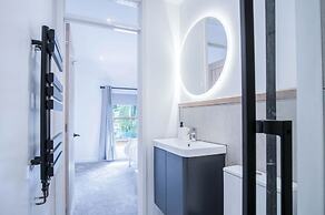 The Cottage - 2 Bedroom Cottage - Tenby