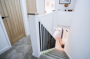 The Cottage - 2 Bedroom Cottage - Tenby
