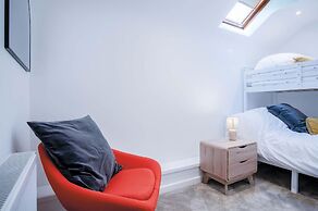 The Cottage - 2 Bedroom Cottage - Tenby