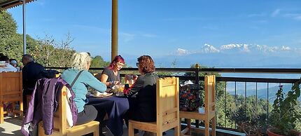 Blossom Hideaway Kausani