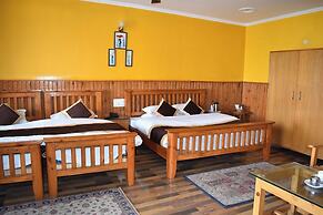 Blossom Hideaway Kausani