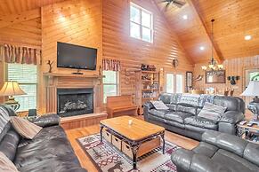 Cozy Mountain Retreat W/ Scenic Views 3 Bedroom Home by RedAwning