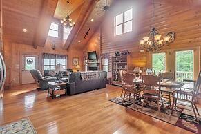 Cozy Mountain Retreat W/ Scenic Views 3 Bedroom Home by RedAwning