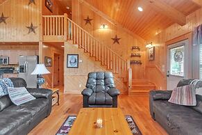 Cozy Mountain Retreat W/ Scenic Views 3 Bedroom Home by RedAwning