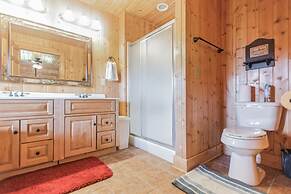 Cozy Mountain Retreat W/ Scenic Views 3 Bedroom Home by RedAwning