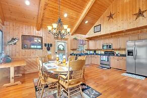 Cozy Mountain Retreat W/ Scenic Views 3 Bedroom Home by RedAwning