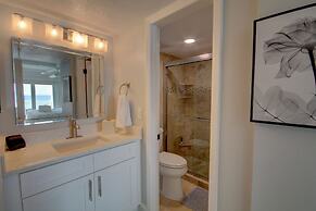 331 El Matador 2 Bedroom Home by RedAwning