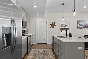 Surf & Sand Castle 2 Bedroom Condo