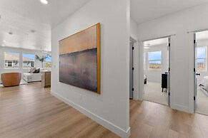 The Lagoon Neighbor 3 Bedroom Condo