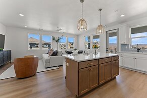 The Lagoon Neighbor 3 Bedroom Condo