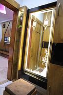 Amritam Palace A Luxury AC Home Stay