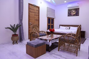 Amritam Palace A Luxury AC Home Stay