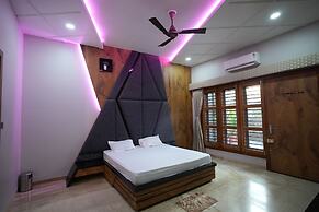 Amritam Palace A Luxury AC Home Stay