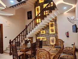 Amritam Palace A Luxury AC Home Stay