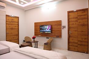 Amritam Palace A Luxury AC Home Stay
