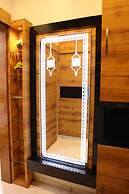 Amritam Palace A Luxury AC Home Stay