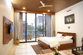 Amritam Palace A Luxury AC Home Stay