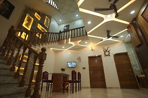 Amritam Palace A Luxury AC Home Stay