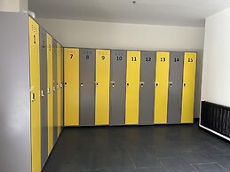 Walk to Ski Lift-1br-studio-balcony-parking