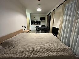 Walk to Ski Lift-1br-studio-balcony-parking