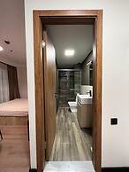 Walk to Ski Lift-1br-studio-balcony-parking