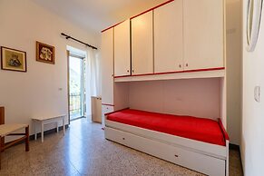 Limonta Lakeview Apartment