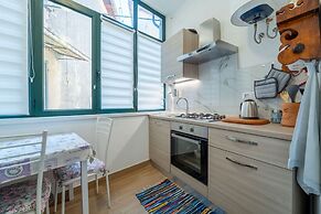 Limonta Lakeview Apartment