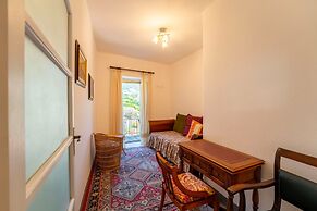 Limonta Lakeview Apartment