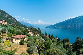 Limonta Lakeview Apartment