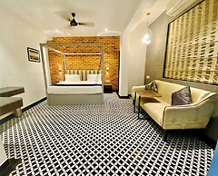 Sarin Inn Boutique Hotel