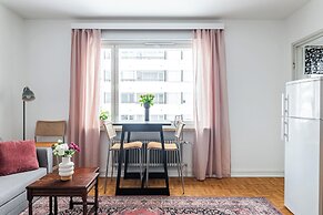 Studios near Lahti Center and Isku-Arena with Free Parking