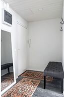Bright 1BR Apartment next to the Beach