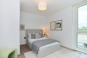 The Tottenham Scenery - Elegant 2bdr Flat With Balcony
