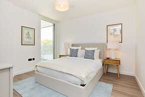 The Tottenham Scenery - Elegant 2bdr Flat With Balcony