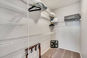 Welcoming 2BR Pool Gym Near Hill AFB Lagoon