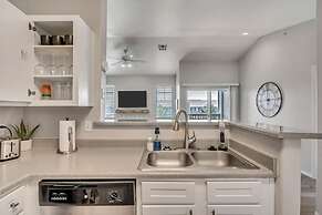 Welcoming 2BR Pool Gym Near Hill AFB Lagoon