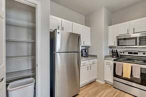 Welcoming 2BR Pool Gym Near Hill AFB Lagoon