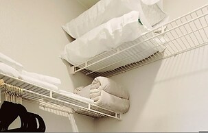 Luxury King Beds Pool Gym - Near Hill AFB