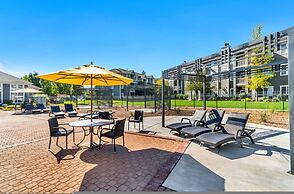 Luxury King Beds Pool Gym - Near Hill AFB