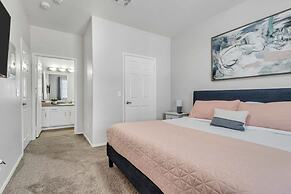 Ground Floor King Beds Pool Gym - Near Hill AFB