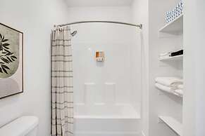 Upscale 2BR w Pool Gym Near Hill AFB